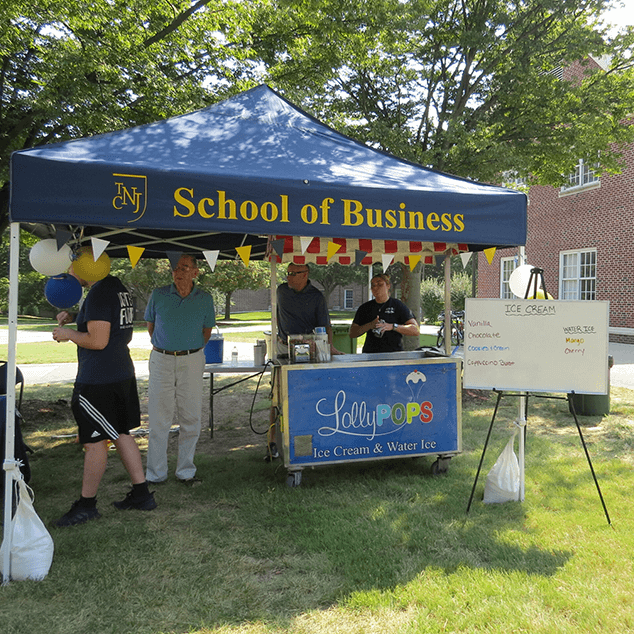 welcome-back picnic photos.