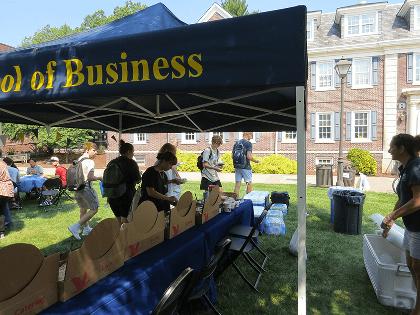 welcome-back picnic photos.