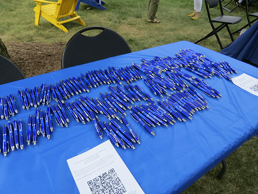 welcome-back picnic photos.