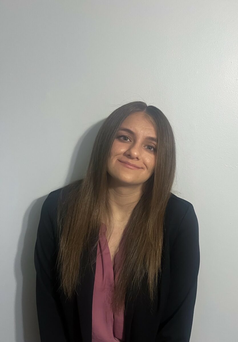 Headshot of Elena Farsaris