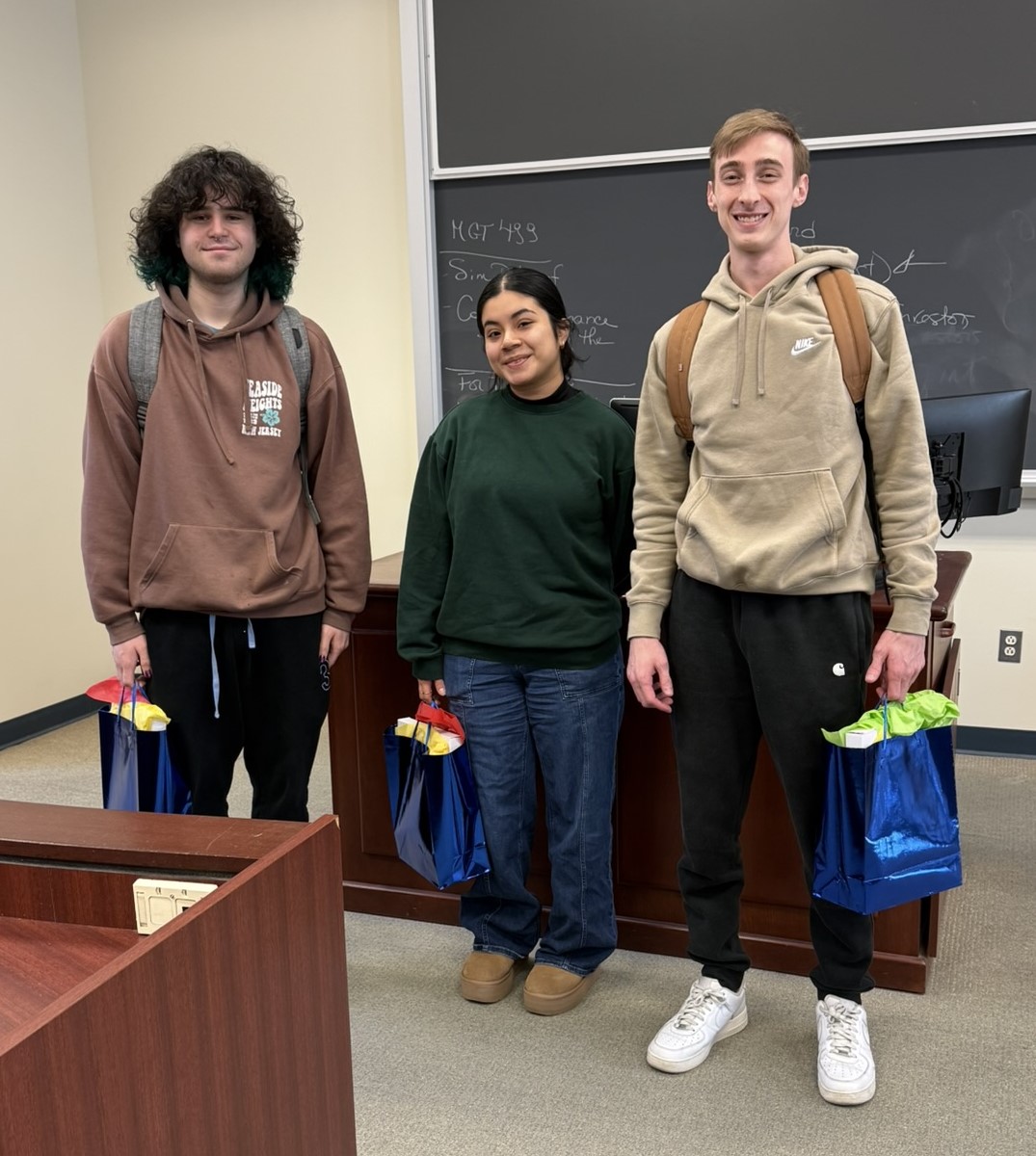 Students in Strategic Management.