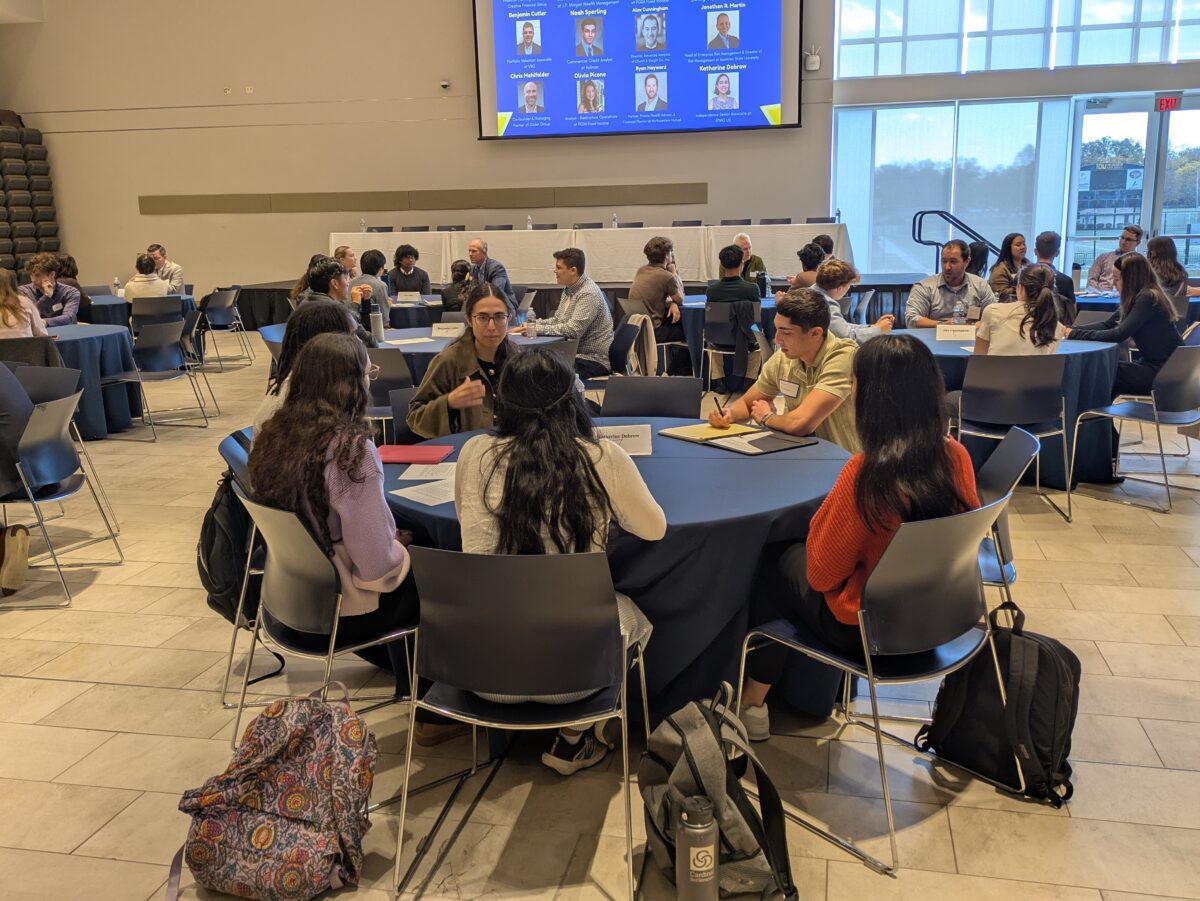 Alumni Networking Night photos.