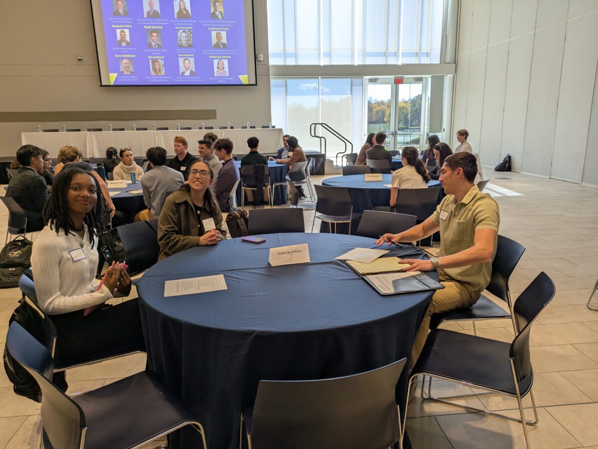 Alumni Networking Night photos.